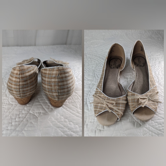 Mudd | Stacy | Cream & Tan Plaid Peep Toe Mini Wedges | Women's Size 9 - Picture 2 of 4